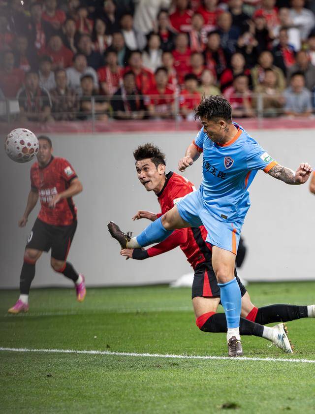 逆转取胜！成都蓉城七轮不败领跑中超｜图集